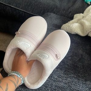 Nike Burrow Slippers